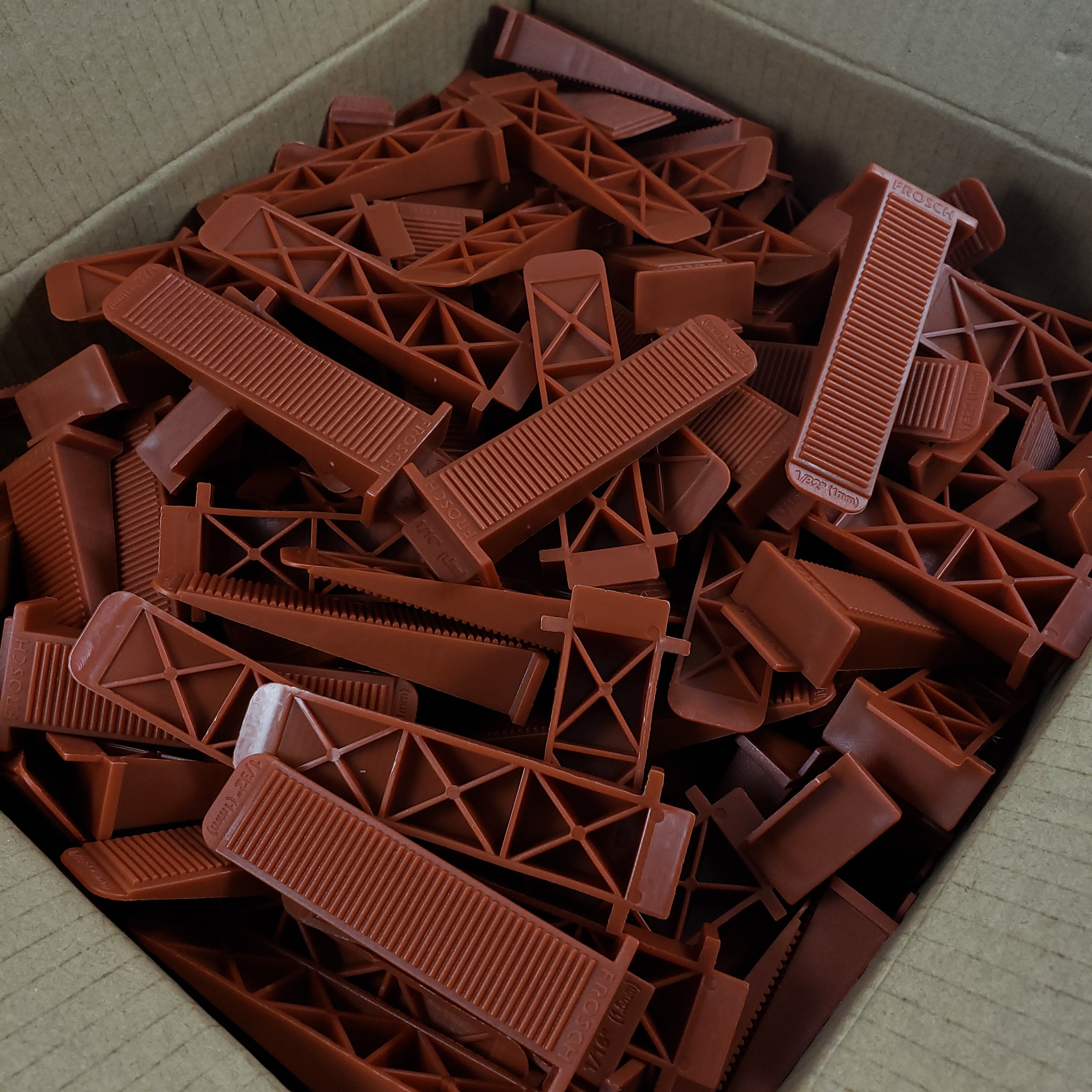 FROSCH Tile Leveling System - Reusable Wedges, 250 Wedges [CASE of 6 Boxes]